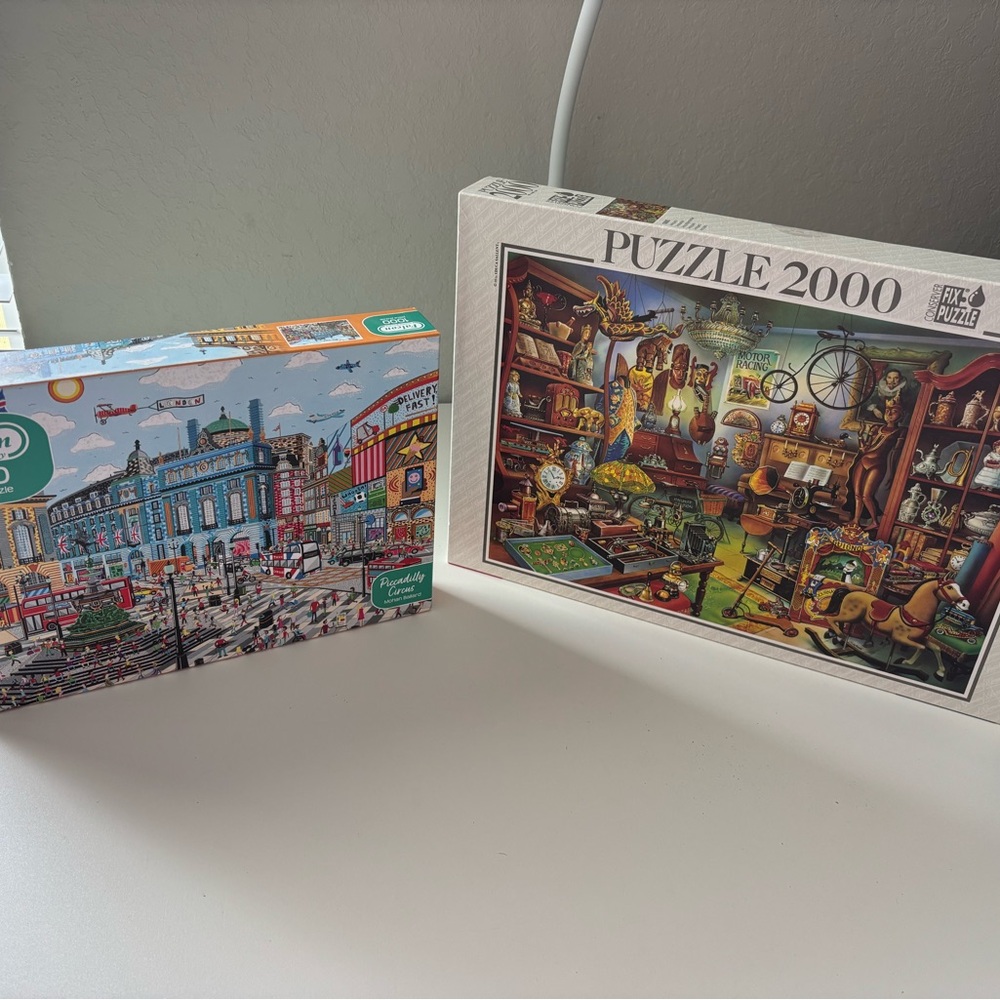 Falcón 1000 pieces puzzle and Educa 2000 pieces puzzle